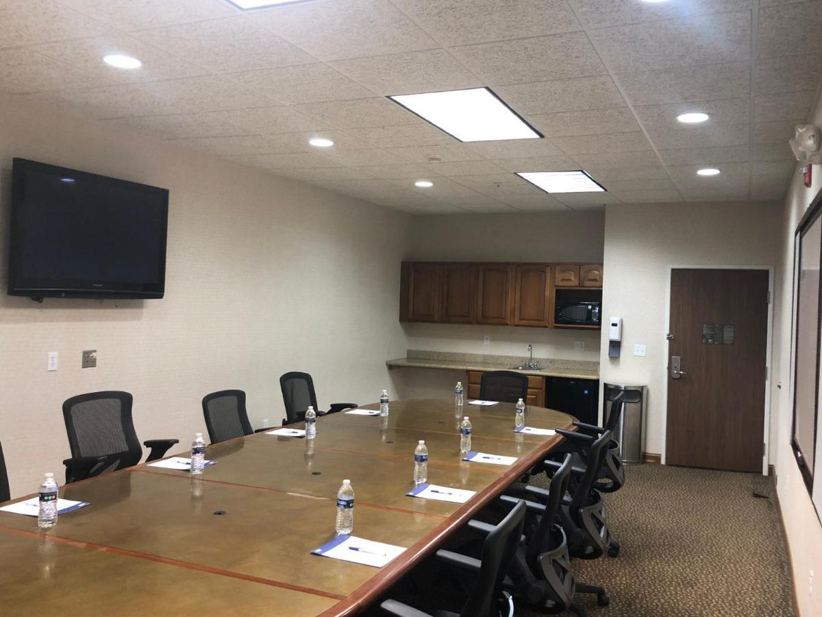 Holiday Inn Express Hotel & Suites Howell By Ihg Eksteriør bilde